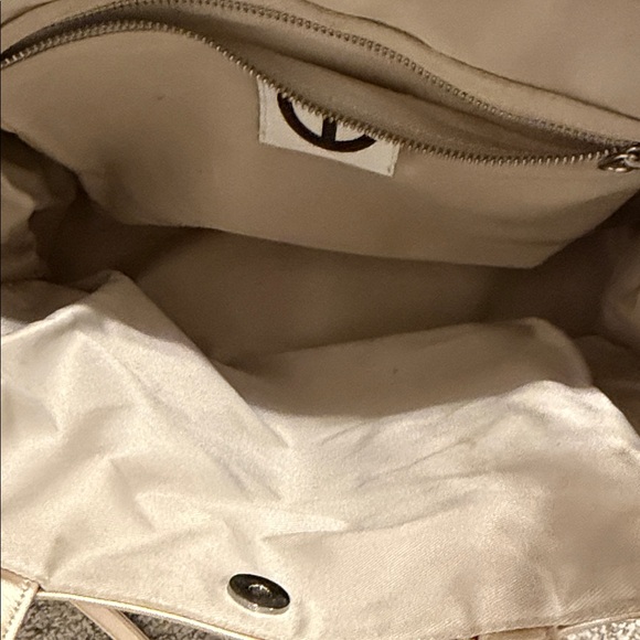 Telfar Shimmering Gold medium Tote Bag - Picture 7 of 10